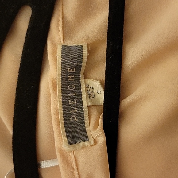 Pleione Blouse - Picture 2 of 2